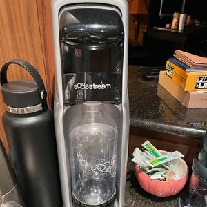 Soda Stream with 3 bottles